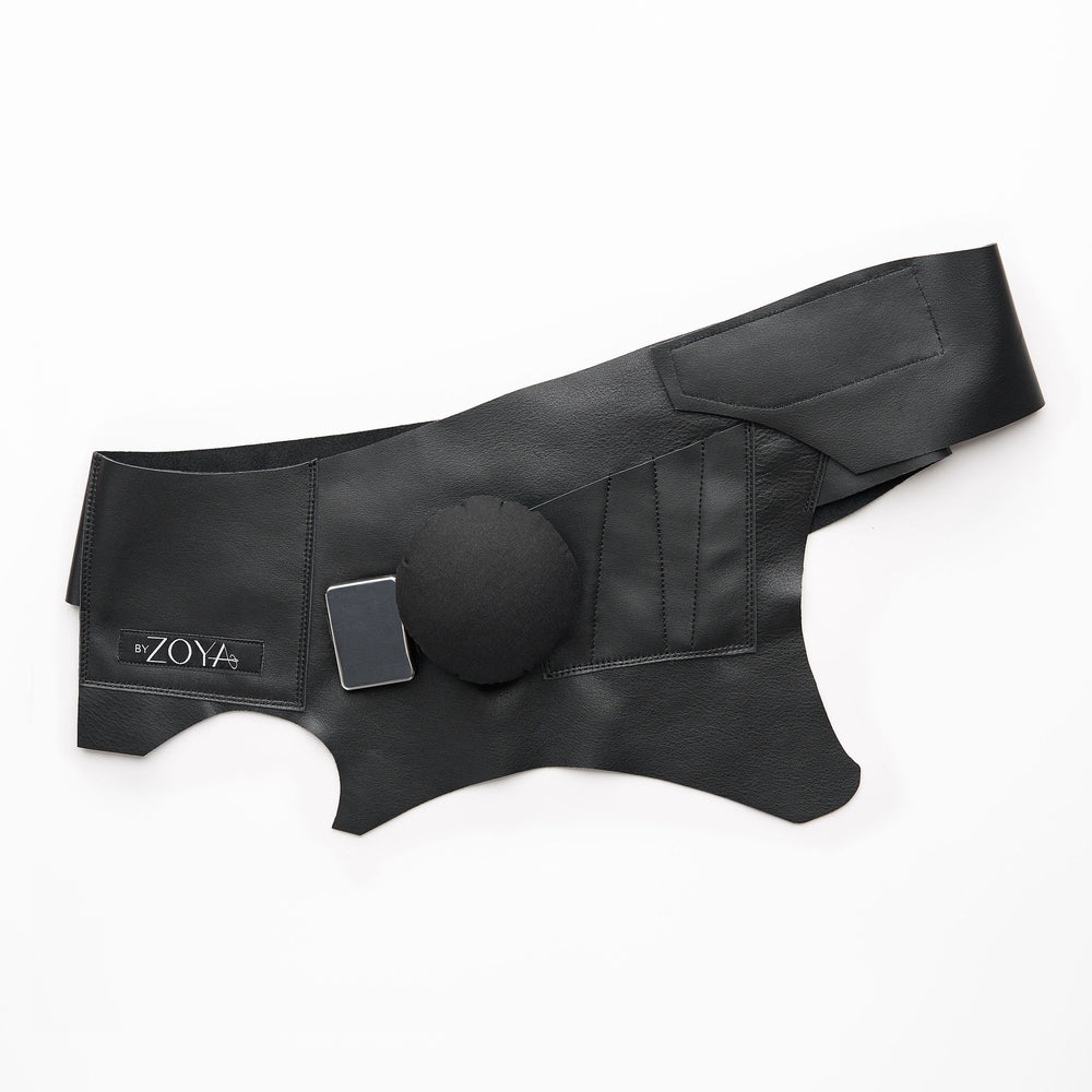 picture of  fashion designer’s toolbelt in black leather by Zoya 